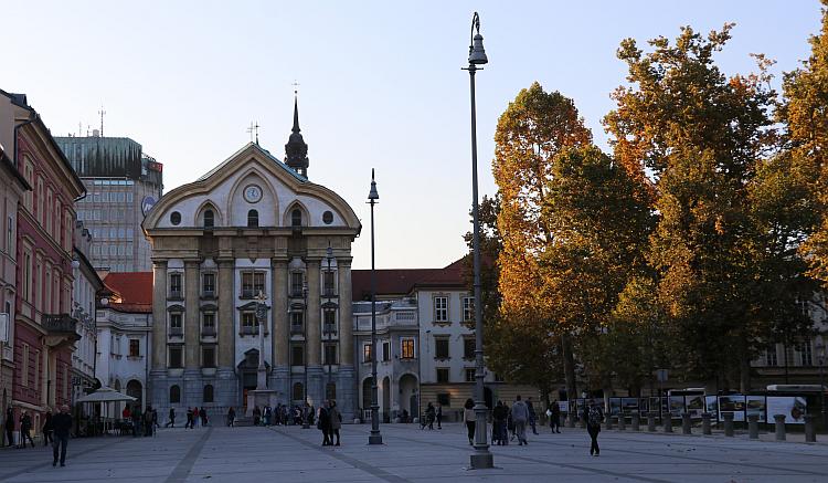 Naslovna slika
